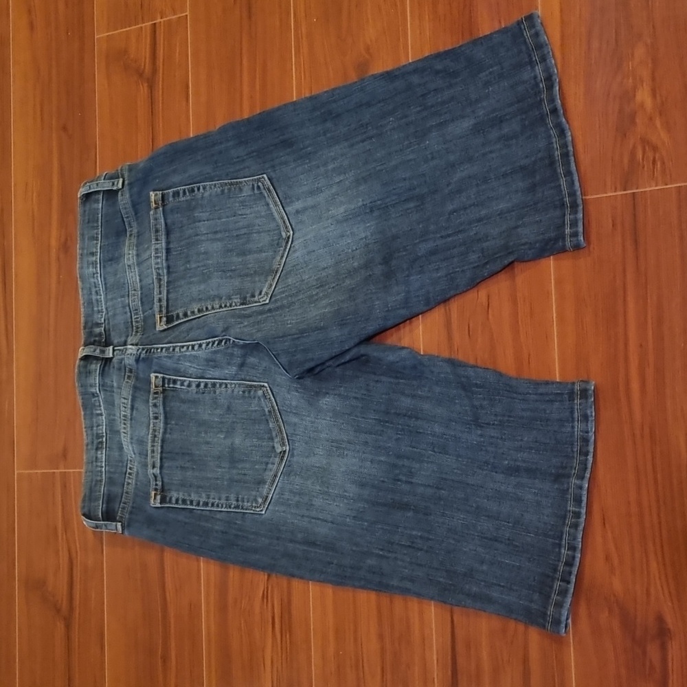 Banana Republic Denim Shorts Medium Wash Size 28/6 - Picture 8 of 12